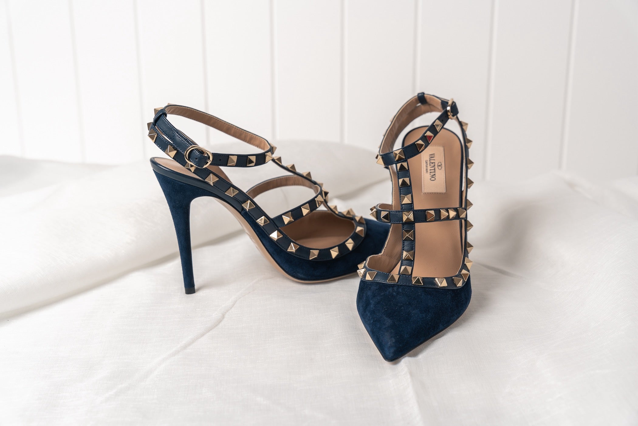 ROCKSTUD TWEED HEELS